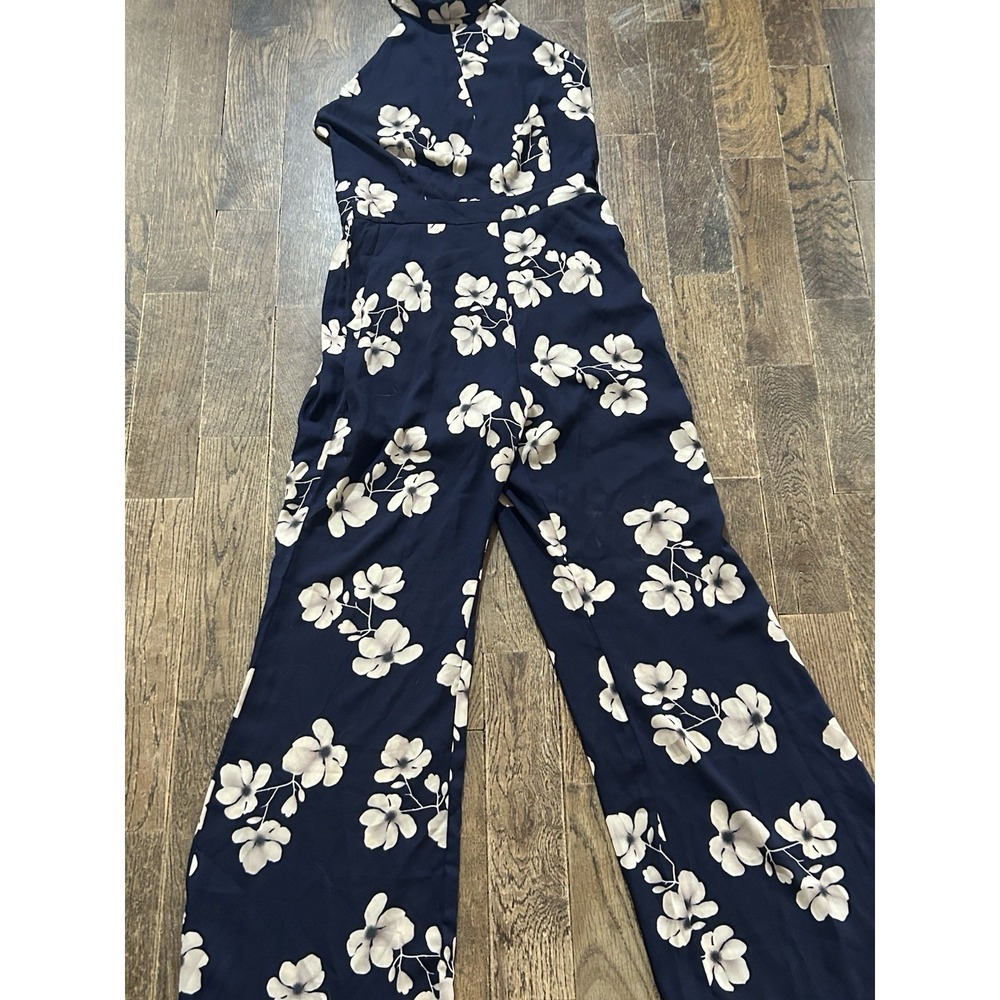 NWT‎ Sienna Sky Jumpsuit Sz Small S Blue Floral Backless Backward Collar Keyhole